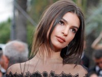 CANNES, FRANCE - MAY 18: Emily Ratajkowski attends the 'Loveless (Nelyubov)' screening during the 70th annual Cannes Film Festival at Palais des Festivals on May 18, 2017 in Cannes, France. (Photo by Andreas Rentz/Getty Images)