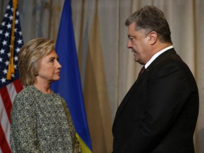 Democratic presidential nominee Hillary Clinton (L) meets with Ukrainian president Petro P