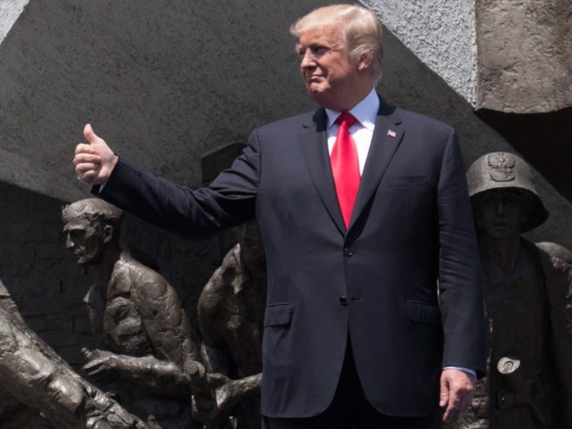 Trump thumbs up Warsaw (Saul Loeb / AFP / Getty)