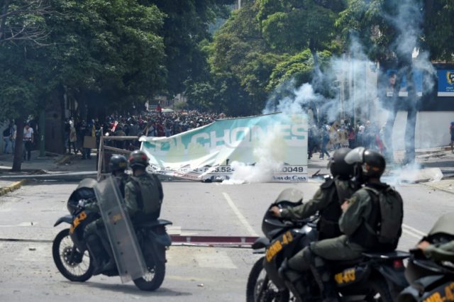 Riot police put a stop to Saturday's opposition march in the Venezuelan capital Caracas wi