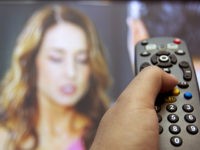 51216096. México.16 Dic 2015 (Notimex- Jorge Torres).- El 17 de Diciembre se suspenderá definitivamente la señal analógica de tv en todo México para dar paso a la señal digital, por lo que los usuarios tendrán que adquirir un decodificador digital o cambiar su tv por una pantalla. NOTIMEX/FOTO/JORGE TORRES/GGV/HUM JORGE …