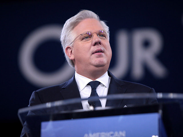 Glenn Beck speaking at the 2016 Conservative Political Action Conference (CPAC) in National Harbor, Maryland.
