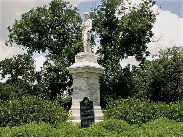 The statue of Dick Dowling, which guards the entrance to Hermann Park on Cambridge Street, dates from 1905, and is the work of Frank A. Teich. It is also the first publicly financed monument in Houston