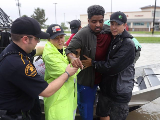 Hurricane Harvey Houston Texas helping (Joe Raedle / Getty)