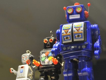 Robots (Rog01 / Flickr / CC / Cropped)