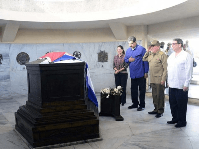 Nicolás Maduro bowing before the tomb of Fidel Castro