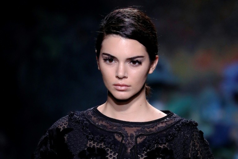 Kendall Jenner named fashion icon of the decade - Breitbart