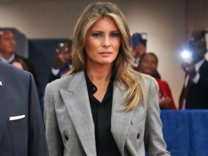 MelaniaStunsAtUN