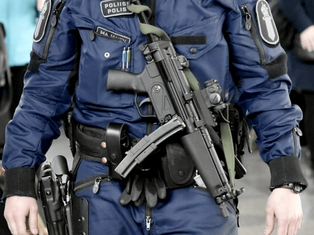 Finnish Police Officers to Get Submachine Guns