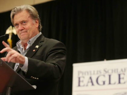 Steve-Bannon-Phyllis-Schlafly-Eagles-rally-September-24-2017-St.-Louis-upi-640x480