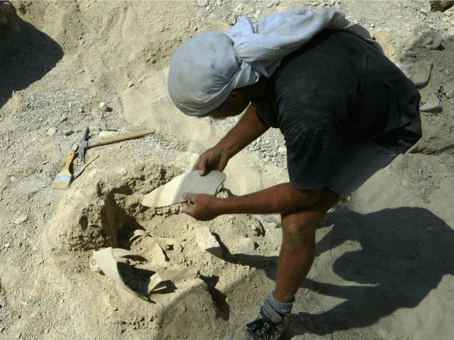 Israeli Archeologists Unearth 7,200-Year-Old-Vessel Ritual Pottery Vessel