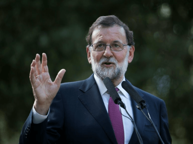 Spanish Prime Minister Mariano Rajoy is backing French President Emmanuel Macrosn in calli