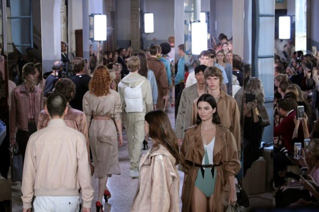 Bottega Veneta's Spring/Summer 2018 collection featured airy shirt-dresses and several sli