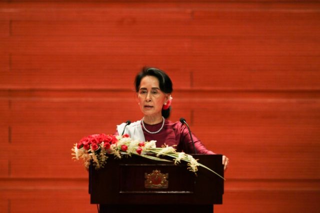 Myanmar's leader Aung San Suu Kyi has said her country will repatriate Rohingya Muslims wh