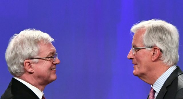 EU negotiator Michel Barnier (R) and his British counterpart David Davis (L) said there wa