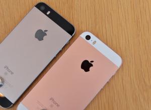 Ahead of unveiling, new Apple smartphone appears labeled 'iPhone X'