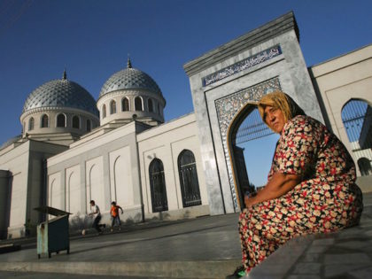 TASHKENT, UZBEKISTAN - AUGUST 16: (ISRAEL OUT) An Uzbek woman outside the Juma Mosque on August 16, 2006 in Tashkent in the central Asian country of Uzbekistan. Fifteen years after the breakup of the former USSR, the millions of Muslims living between the Caspian Sea and China, who for decades …