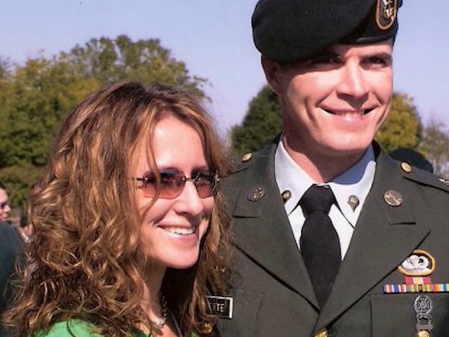 Jen and Roland Paquette | Green Beret Foundation