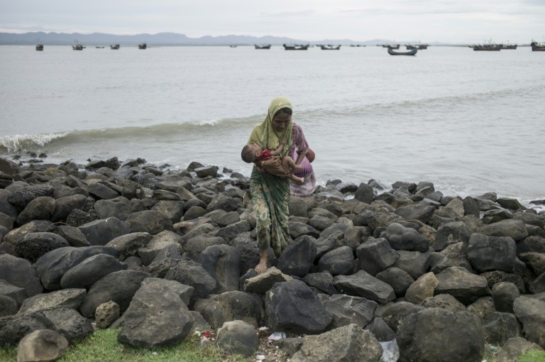 Ten Drown As Rohingya Boat Sinks Off Bangladesh Breitbart