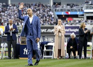 Miami Marlins: Diddy welcomes Derek Jeter to Miami with dinner