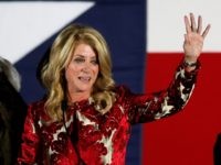 Wendy Davis says goodbye.