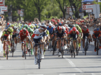 Germany's Roger Kluge celebrates as he crosses the finish line to win the 17th stage of the 99th Giro d'Italia, Tour of Italy, from Molveno to Cassano d'Adda on May 25, 2016. / AFP / LUK BENIES (Photo credit should read LUK BENIES/AFP/Getty Images)