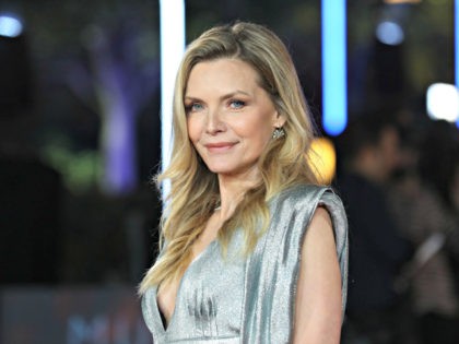 Michelle Pfeiffer attends the 'Murder On The Orient Express' World Premiere held