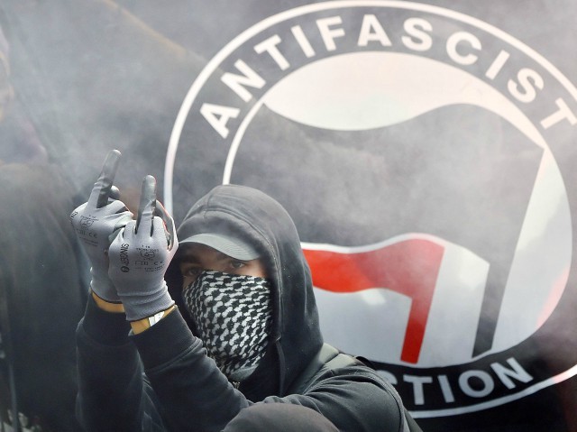 Left-Wing AntiFa Terrorists 'Freaking Out' over Proposed 'Unmasking' Law | Breitbart