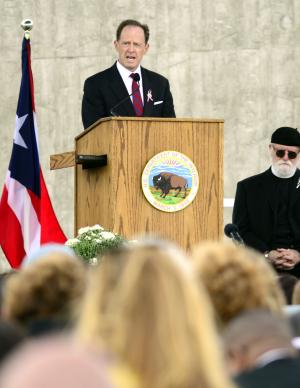 Sen. Pat Toomey says 'Luther Strange would be a strong candidate for a write-in'