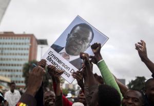 Mnangagwa returning to Zimbabwe to take over presidency