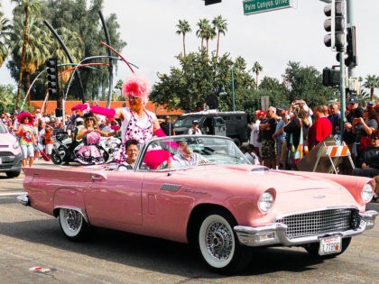 Palm Springs Gay Pride (Cheryl Marland / Flickr / CC)