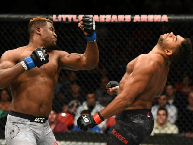 Francis Ngannou knocks out Alistair Overeem at UFC 218.