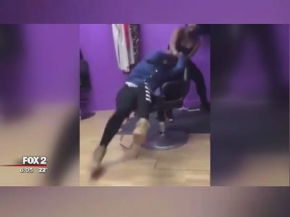 Woman attacked in Oak Park hair salon caught on video