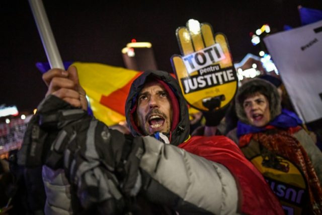 Around 7,000 Romanians took to the streets on Sunday in fresh protests at the left-wing go