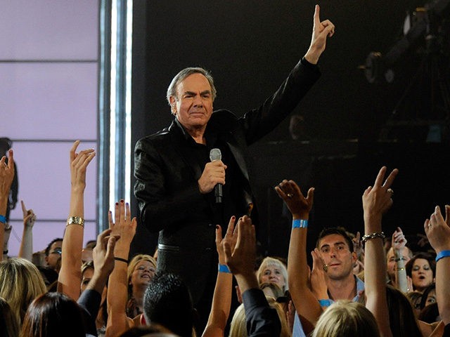 LAS VEGAS, NV - MAY 22: Singer/songwriter Neil Diamond performs during the 2011 Billboard