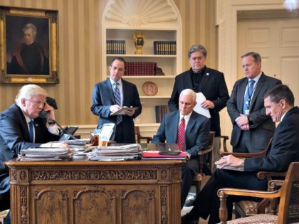 Trump Early Advisers Gone