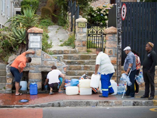 Water Cape Town (Rodger Bosch / AFP / Getty)