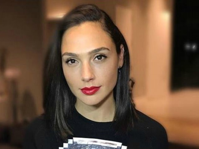 Pro-Terror 'Jewish' Group Wants to Stop Gal Gadot from Showing Hamas Atrocities