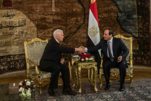 Pence meets Sisi on Mideast tour amid Arab anger over Jerusalem