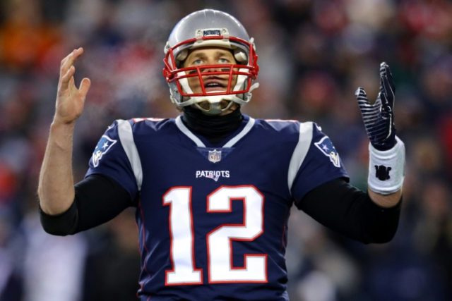 Patriots quarterback Brady needed stitches: report