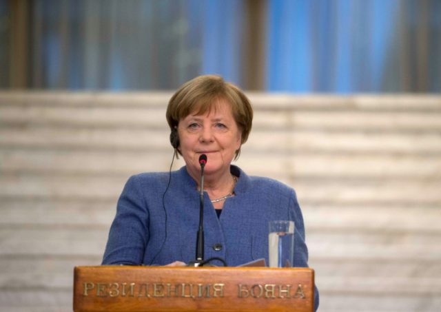 Germany's centre-left backs formal coalition talks with Merkel