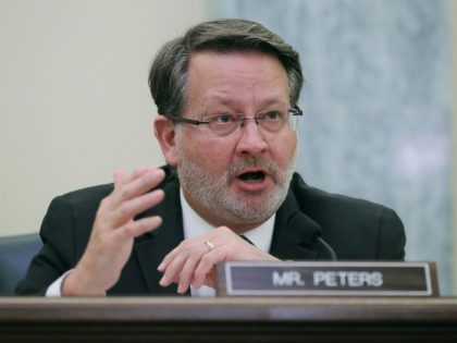 US Senator calls for hearings on athlete sexual abuse