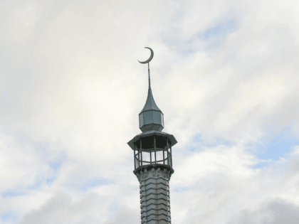Expert: Islamic Extremists Continue to Openly Recruit in Sweden