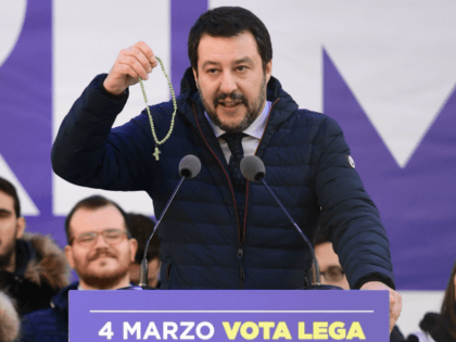 Lega Nord far right party leader Matteo Salvini holds a rosary during campaign rally on Piazza Duomo in Milan on February 24, 2018, a week ahead of the Italy's general election. Italy stepped up security for mass demonstrations by far-right and anti-fascist groups across the country on February 24, 2018 …