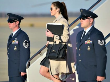 Hope Hicks, Air Force One