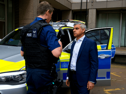 Khan’s London: ‘Possibly Turkish’ Gang Invades Home, Threatens Family with Machete, Rifle, and ‘Machine Gun’