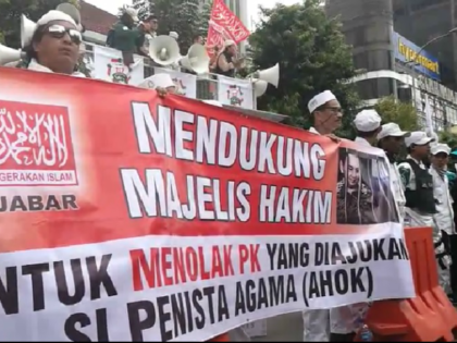 JAKARTA - Former Jakarta governor Basuki Tjahaja Purnama has filed for a judicial review against his two-year prison sentence for blasphemy in a bid to overturn his conviction for insulting Islam.