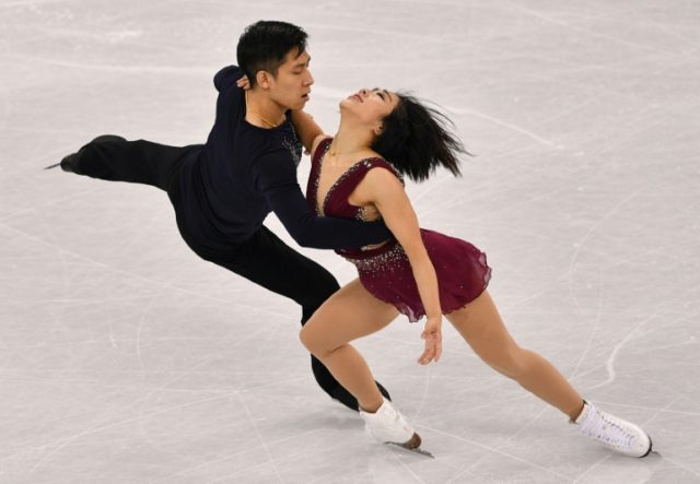 Chinese duo, NKorean skaters seduce in pairs