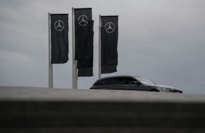 Chinese billionaire Li Shufu buys biggest single stake in Daimler