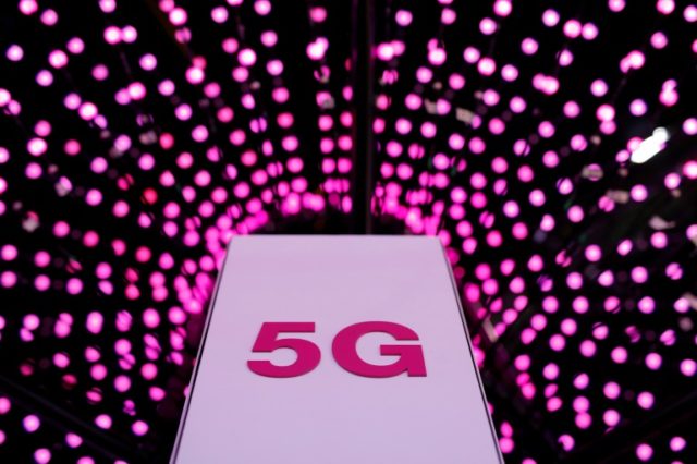The first commercial 5G roll-outs begin this year and next in the United States, Korea and Japan